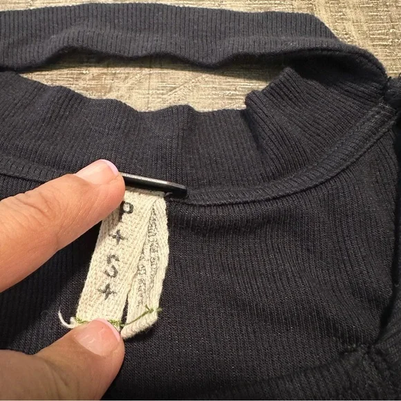 We the free women’s top - Picture 2 of 11